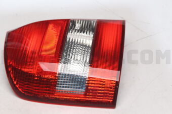 BJ1W51180B LENS &amp; BODY(L),RR COMB