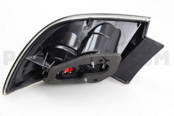 BR5S51180D LENS & BODY(L),RR COMB