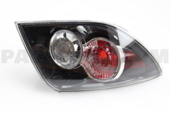 BR5S51180D LENS & BODY(L),RR COMB