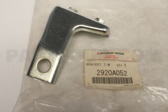 2920A052 Mitsubishi BRACKET,TM OIL COOLER
