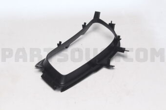 6405A103 Mitsubishi GARNISH,FR BUMPER,LH