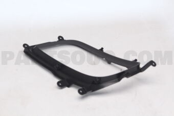 6405A103 Mitsubishi GARNISH,FR BUMPER,LH