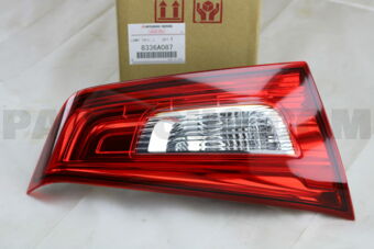 8336A087 LAMPASSY,TAIL,LH