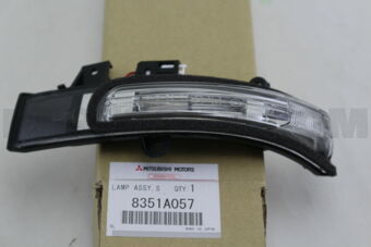8351A057 LAMP-SIDE TURN SIGNAL