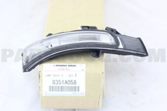 8351A058 LAMP-SIDE TURN SIGNAL