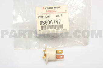 MB606747 SOCKET,HEADLAMP