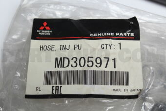 MD305971 HOSE,INJ PUMP WATER FEE