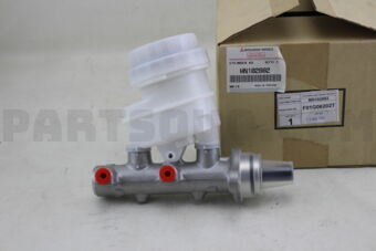 MN102882 CYLINDER ASSY,BRAKE MASTER