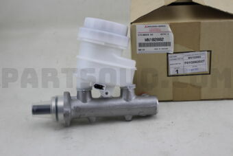 MN102882 CYLINDER ASSY,BRAKE MASTER
