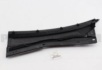 MN117710 GARNISH,FR DECK,RH