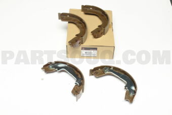 MN150861 SHOE SET,RR BRAKE