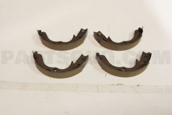MN161157 SHOE SET,RR BRAKE
