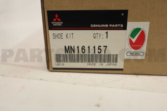 MN161157 SHOE SET,RR BRAKE