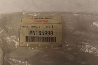MN165999 HOOK,TRACTION