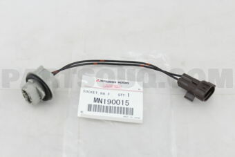 MN190015 SOCKET,RR FOG LAMP