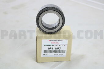 MR111877 RETAINER,RR AXLE BRG