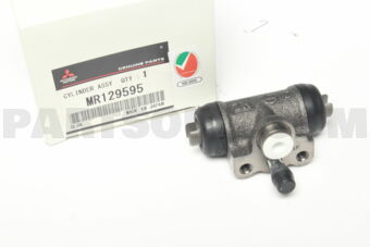 MR129595 CYLINDER ASSY,RR BRAKE