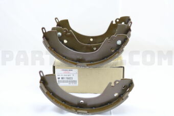 MR178823 SHOE SET,RR BRAKE