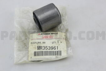 MR353961 BUSHING,RR SWAY BAR
