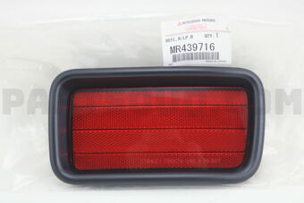 MR439716 Mitsubishi REFLECTOR KIT,RR LAMP,RH