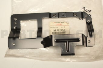 MR482498 Mitsubishi BRACKET,FR FOG LAMP,RH