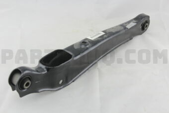 MR491962 ARM ASSY,RR SUSP,LWR