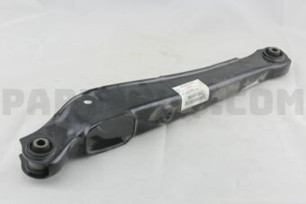 MR491962 ARM ASSY,RR SUSP,LWR