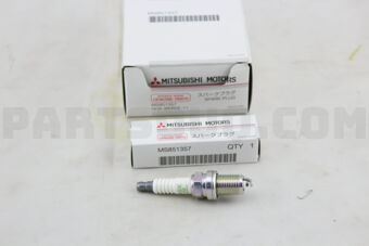 MS851357 SPARK PLUG