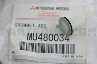MU480034 GROMMET(SCREW)