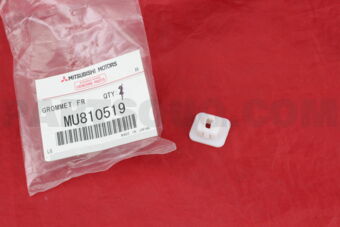MU810519 GROMMET,FR LAMP