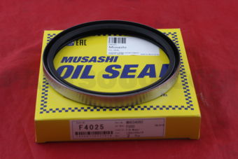 F4025 REAR WHEEL INNER OIL