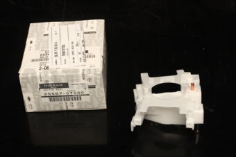 255670T000 BODY-COMBINATION SWITCH