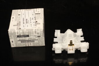 255670T000 BODY-COMBINATION SWITCH