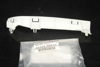 622236N600 BRKT-BPR SIDE,L