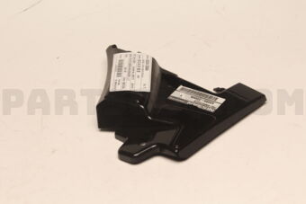 62224ZQ00A BRACKET-FRONT BUMPER UPPER,RH
