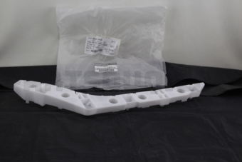 852201MA0A BRACKET-REAR BUMPER SIDE,RH