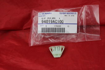 94019AC100 CLIP (PLR UPR)   A