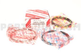 1301373032 Toyota RING SET, PISTON