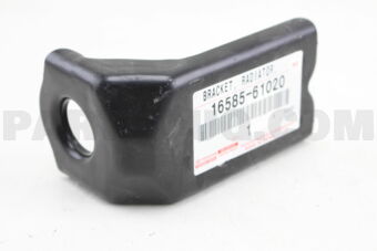 1658561020 BRACKET, RADIATOR, NO.3