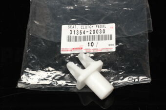 3135420030 SEAT, CLUTCH PEDAL SPRING, UPPER