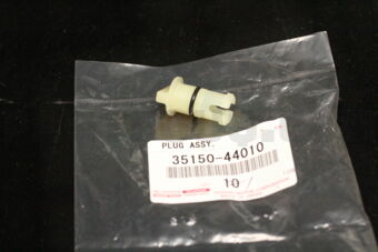 3515044010 PLUG ASSY, TRANSMISSION CASE