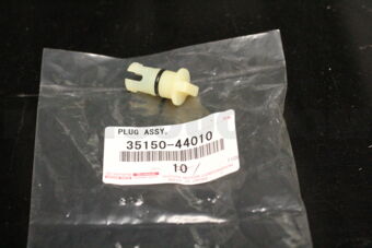 3515044010 PLUG ASSY, TRANSMISSION CASE