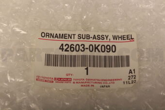 426030K090 Toyota ORNAMENT SUB-ASSY, WHEEL HUB