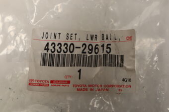 4333029615 Toyota JOINT ASSY, LOWER BALL, FRONT RH
