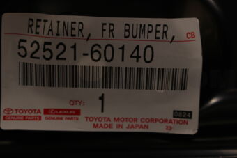 5252160140 RETAINER, FRONT BUMPER, UPPER CENT