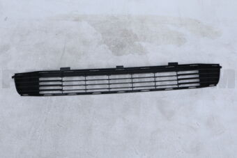 5311233120 Toyota GRILLE, RADIATOR, LOWER NO.1