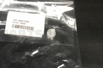 6777295J03 CAP, FRONT PILLAR COVER