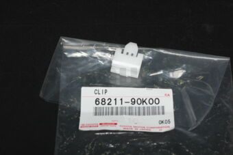 6821190K00 CLIP(FOR FRONT DOOR GLASS OUTER WE