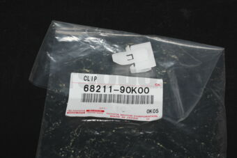6821190K00 CLIP(FOR FRONT DOOR GLASS OUTER WE