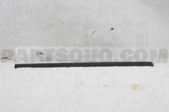 7566060040 MOULDING, QUARTER BELT, RH